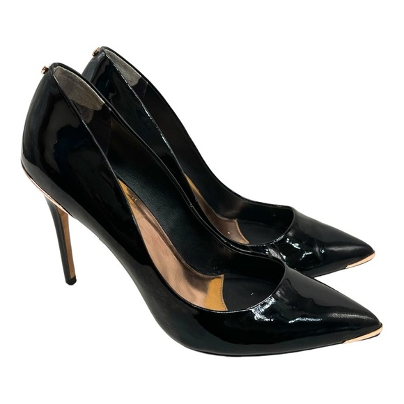 Elegant Black Stiletto Heels - Picture 2 of 16